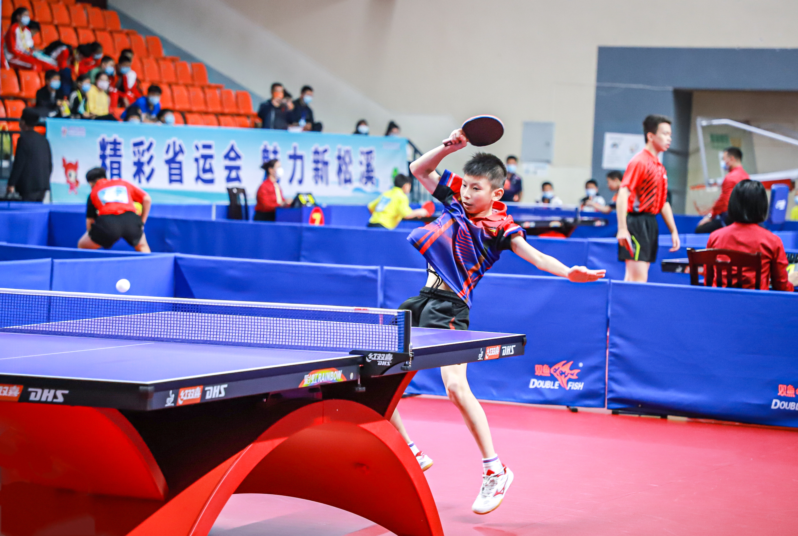 也促使各大 也促使各大