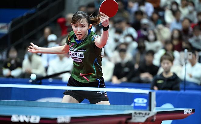 3名球员及 3名球员及