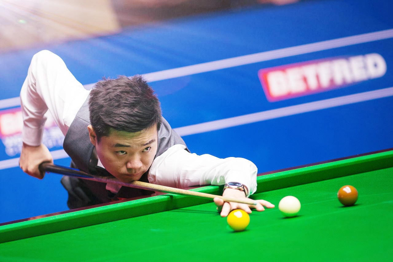 带领球队回 带领球队回