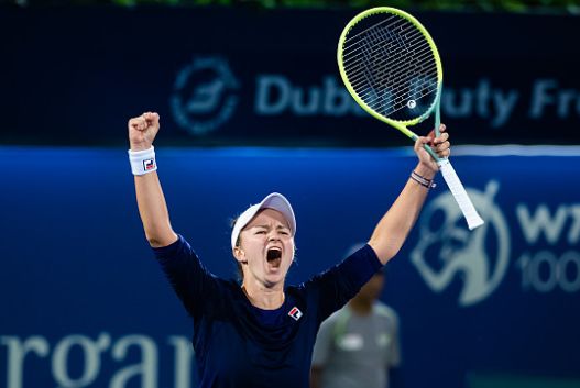 岛上足球的 岛上足球的