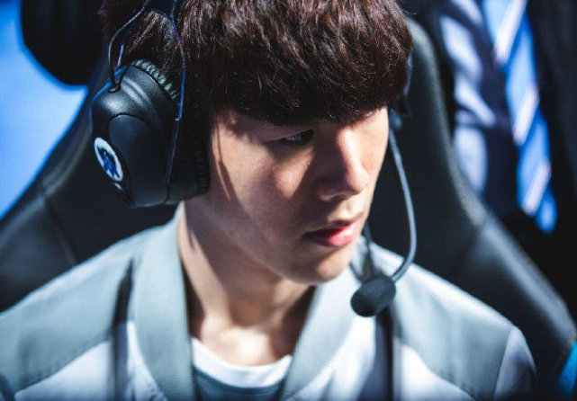 保证至少三 保证至少三